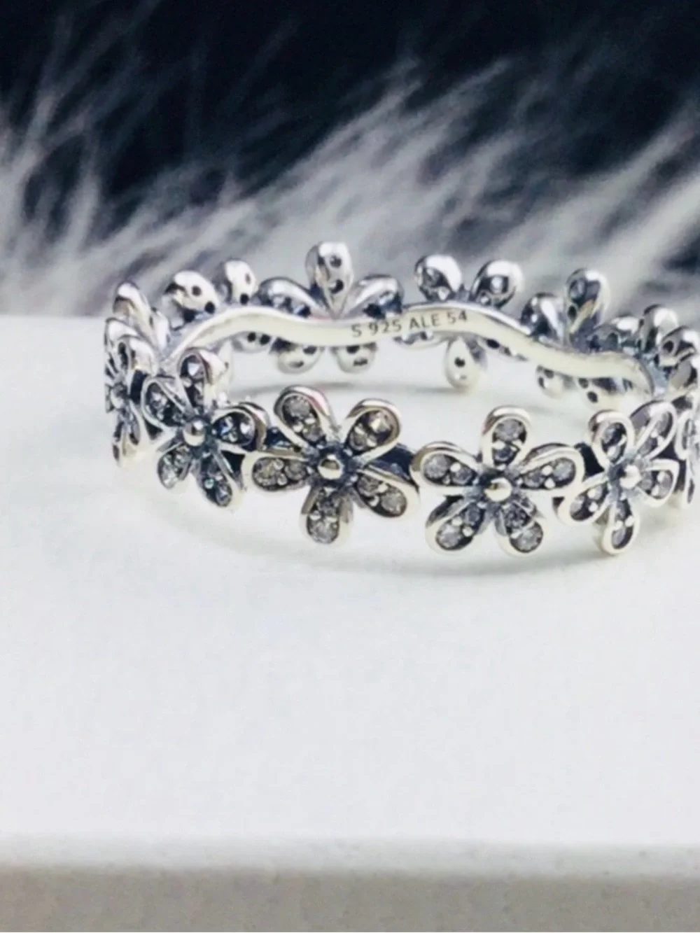 Pandora Silver Floral Vine Ring - Silver new with out tag. Size 8
